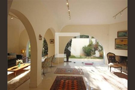 Casa à venda com 3 quartos, 510m² em Vila Madalena, São Paulo