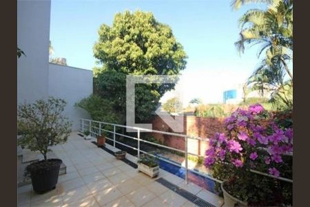 Casa à venda com 3 quartos, 510m² em Vila Madalena, São Paulo