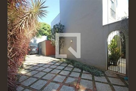 Casa à venda com 3 quartos, 510m² em Vila Madalena, São Paulo