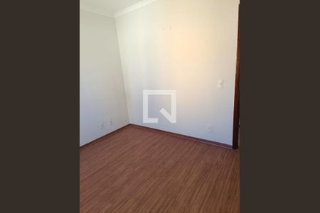 Casa à venda com 3 quartos, 93m² em Jardim Sabara, São Paulo