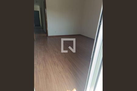 Casa à venda com 3 quartos, 93m² em Jardim Sabara, São Paulo