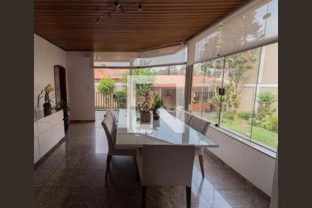 Casa à venda com 3 quartos, 383m² em City América, São Paulo