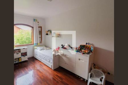 Casa à venda com 3 quartos, 383m² em City América, São Paulo