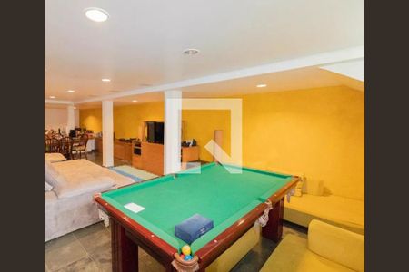 Casa à venda com 3 quartos, 383m² em City América, São Paulo