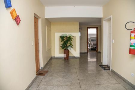 Hall de entrada de apartamento para alugar com 2 quartos, 58m² em Jardim Diadema, Diadema