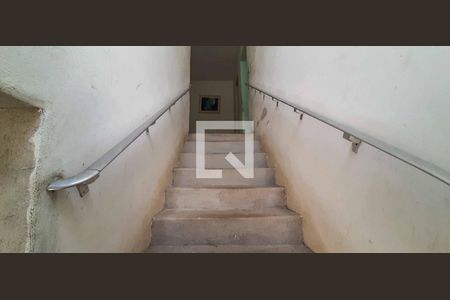 Acesso a Casa de casa para alugar com 5 quartos, 998m² em Três Montanhas, Osasco