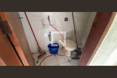 Banheiro da Sacada da Sala de casa para alugar com 5 quartos, 998m² em Três Montanhas, Osasco