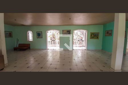 Sala de casa para alugar com 5 quartos, 998m² em Três Montanhas, Osasco