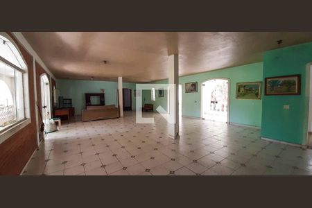 Sala de casa para alugar com 5 quartos, 998m² em Três Montanhas, Osasco