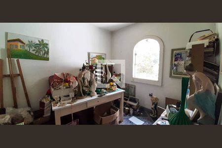 Sala de casa para alugar com 5 quartos, 998m² em Três Montanhas, Osasco