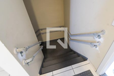 Área comum - Escadas de apartamento à venda com 2 quartos, 46m² em Manguinhos, Rio de Janeiro