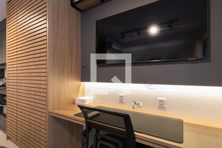 Sala de kitnet/studio para alugar com 1 quarto, 25m² em Indianópolis, São Paulo