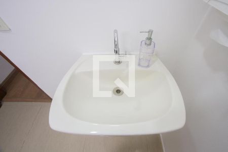 Pia de apartamento para alugar com 1 quarto, 102m² em Brooklin, São Paulo