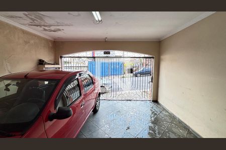 Garagem de casa à venda com 3 quartos, 221m² em Jardim Ipanema, Santo André