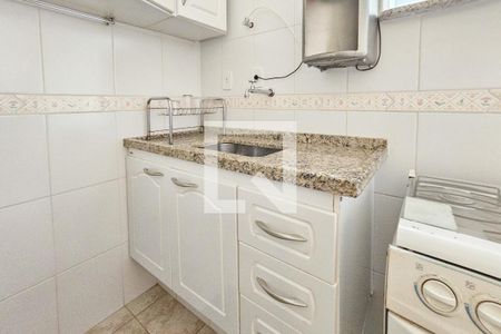 Cozinha de apartamento para alugar com 2 quartos, 96m² em Balneario Cidade Atlantica, Guarujá