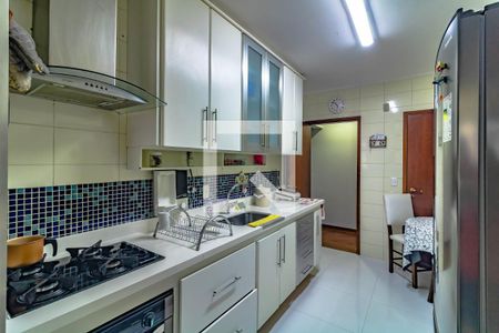 Cozinha de apartamento à venda com 4 quartos, 197m² em Vila Guarani (zona Sul), São Paulo