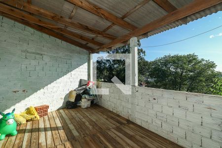 Galpão fundos de casa à venda com 4 quartos, 200m² em Jardim Carvalho, Porto Alegre