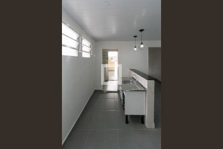 Cozinha de casa para alugar com 2 quartos, 100m² em Vila Tolstoi, São Paulo