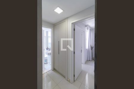 Corredor de apartamento à venda com 2 quartos, 65m² em Ouro Preto, Belo Horizonte