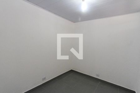 Quarto de casa para alugar com 2 quartos, 100m² em Vila Tolstoi, São Paulo