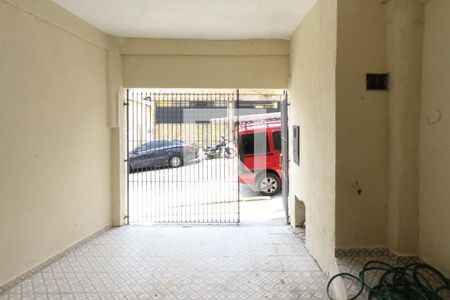 Garagem de casa para alugar com 2 quartos, 100m² em Vila Tolstoi, São Paulo