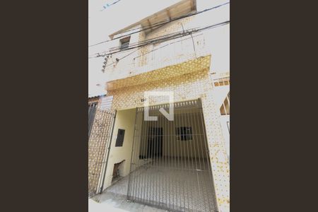 Fachada de casa para alugar com 2 quartos, 100m² em Vila Tolstoi, São Paulo