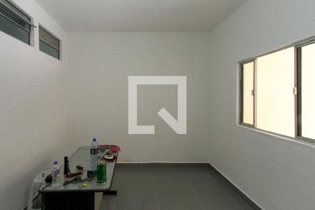 Casa para alugar com 2 quartos, 100m² em Vila Tolstoi, São Paulo
