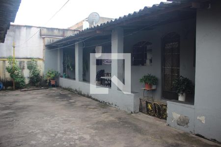 Quintal de casa à venda com 4 quartos, 360m² em Santa Cruz Industrial, Contagem