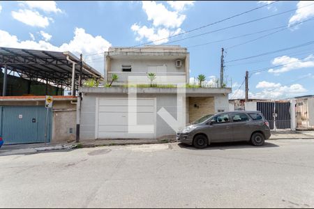 Fachada de casa para alugar com 3 quartos, 390m² em Vila Penteado, São Paulo