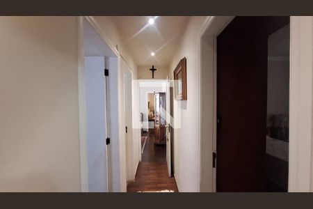 Corredor  de apartamento para alugar com 4 quartos, 220m² em Anchieta, Belo Horizonte