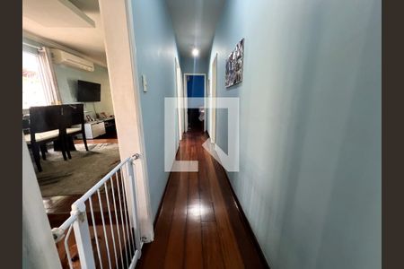 Circulação de casa à venda com 3 quartos, 360m² em Taquara, Rio de Janeiro