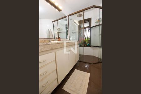 Banheiro da Suíte de apartamento à venda com 3 quartos, 130m² em Vila Morumbi, São Paulo