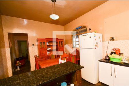 Cozinha de casa à venda com 2 quartos, 300m² em Sagrada Família, Belo Horizonte
