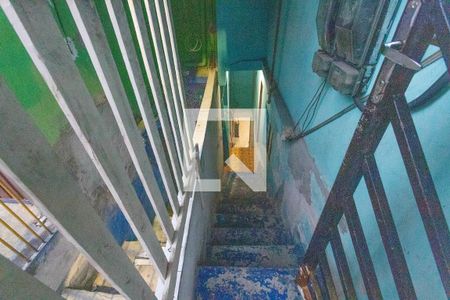 Entrada quarto adicional  de casa à venda com 4 quartos, 9m² em Vila Nogueira, Diadema