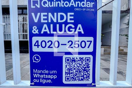 Plaquinha de casa à venda com 3 quartos, 250m² em Jardim da Gloria, São Paulo