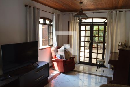 Sala de casa de condomínio à venda com 3 quartos, 200m² em Taquara, Rio de Janeiro