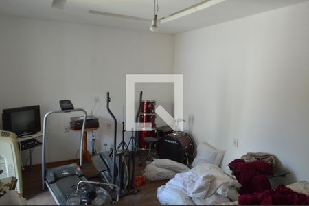 Suíte de casa de condomínio à venda com 3 quartos, 200m² em Taquara, Rio de Janeiro