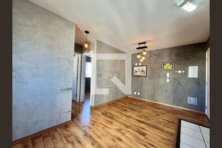 Sala/Cozinha de apartamento para alugar com 2 quartos, 40m² em Vila Mira, São Paulo