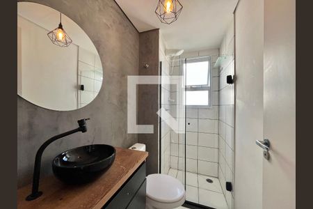 Banheiro de apartamento para alugar com 2 quartos, 40m² em Vila Mira, São Paulo