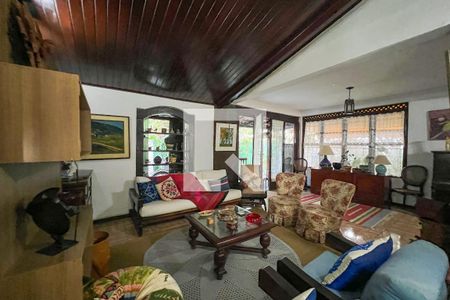 Sala de casa de condomínio para alugar com 3 quartos, 210m² em Barra da Tijuca, Rio de Janeiro