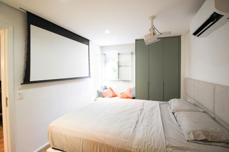 Suíte  de apartamento à venda com 2 quartos, 67m² em Vila Olímpia, São Paulo