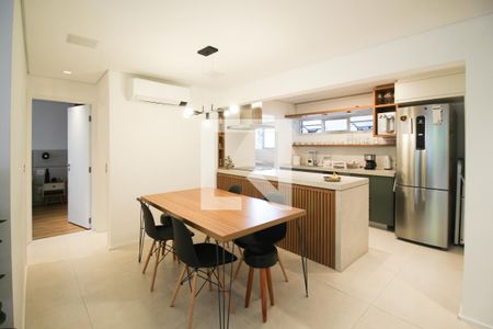 Sala de apartamento à venda com 2 quartos, 67m² em Vila Olímpia, São Paulo