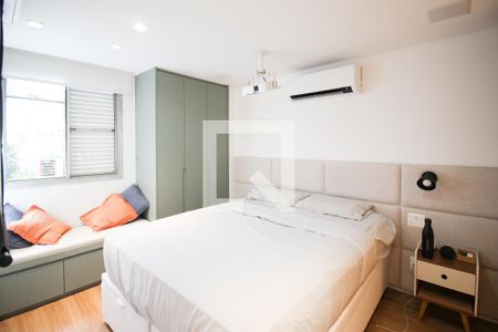 Suíte  de apartamento à venda com 2 quartos, 67m² em Vila Olímpia, São Paulo