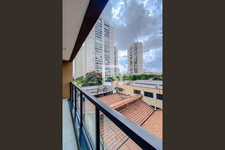Varanda de kitnet/studio para alugar com 1 quarto, 27m² em Cambuci, São Paulo