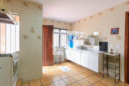Cozinha de casa à venda com 4 quartos, 204m² em Vila Sao Luis, São Paulo