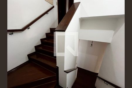 Escadaria de casa de condomínio à venda com 5 quartos, 600m² em Parque da Hipica, Campinas