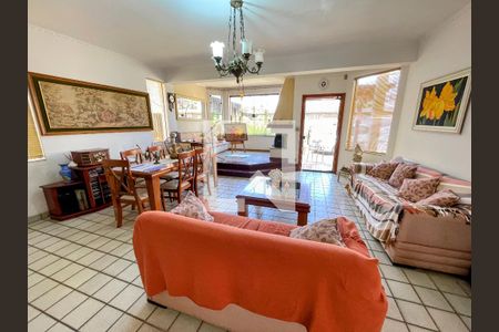 Sala de casa à venda com 3 quartos, 329m² em Jardim Bela Vista, Campinas