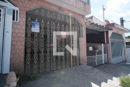 Fachada de casa à venda com 3 quartos, 280m² em Parque Boturussu, São Paulo