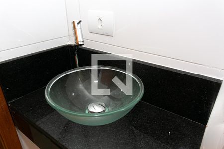 Banheiro de apartamento para alugar com 1 quarto, 34m² em Vila Carrão, São Paulo