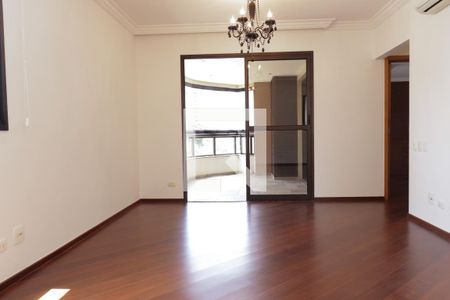 Sala de apartamento à venda com 3 quartos, 180m² em Indianópolis, São Paulo